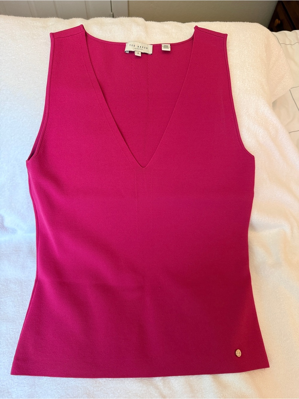 Women’sTed Baker Fuchsia Sleeveless V-Neck Top, Size 10-12